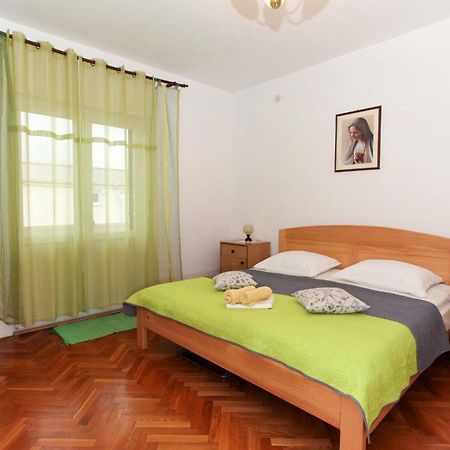Apartmani Mila Pag Town Zewnętrze zdjęcie