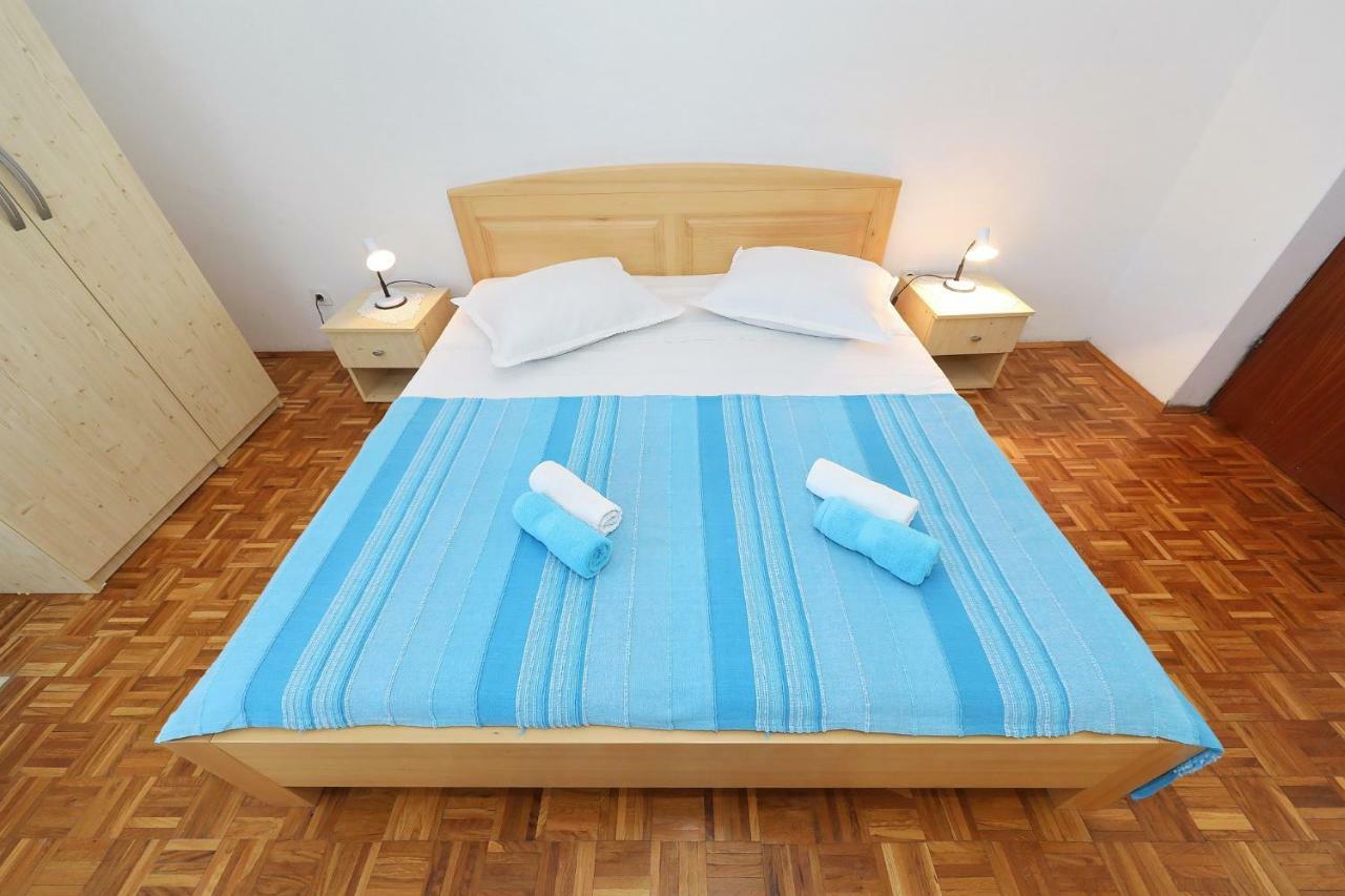 Apartmani Mila Pag Town Zewnętrze zdjęcie