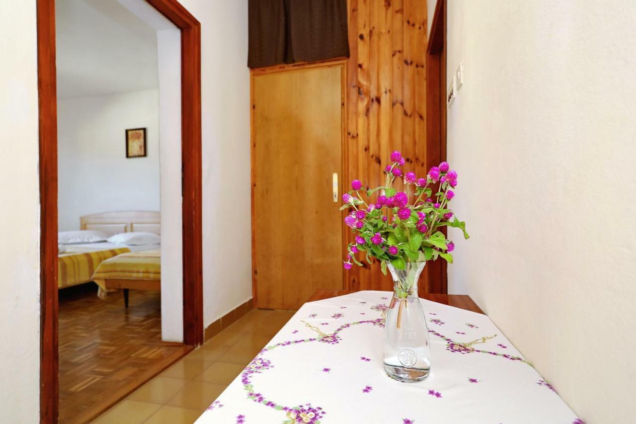 Apartmani Mila Pag Town Zewnętrze zdjęcie