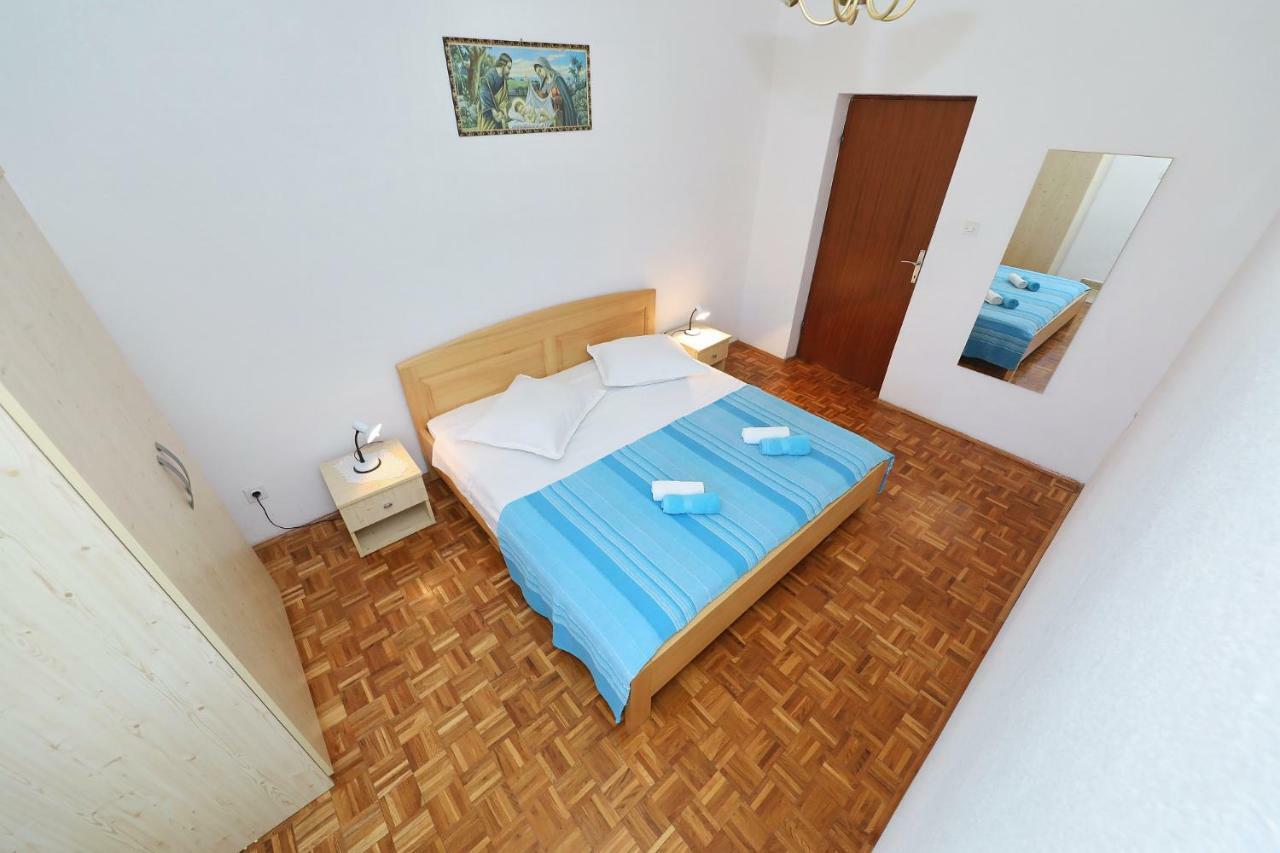 Apartmani Mila Pag Town Zewnętrze zdjęcie