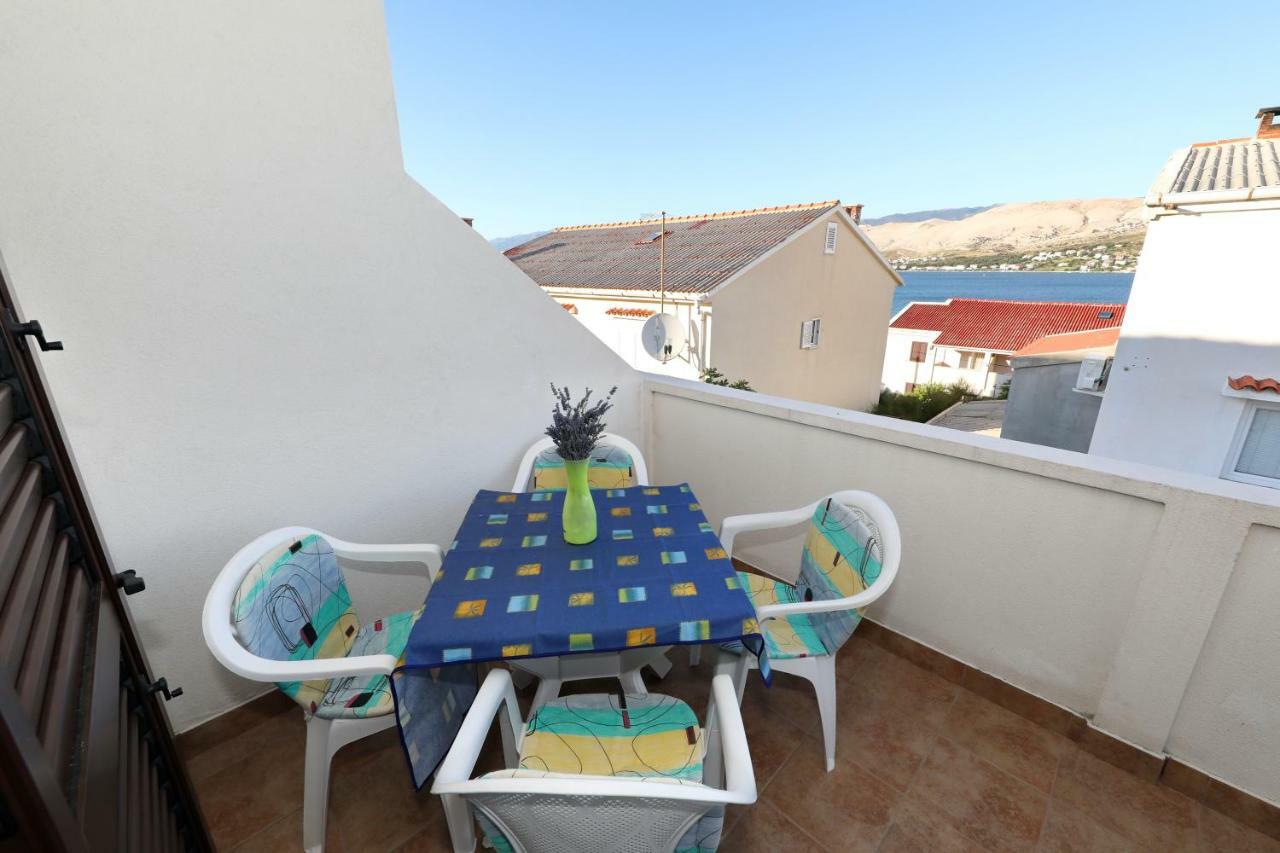 Apartmani Mila Pag Town Zewnętrze zdjęcie